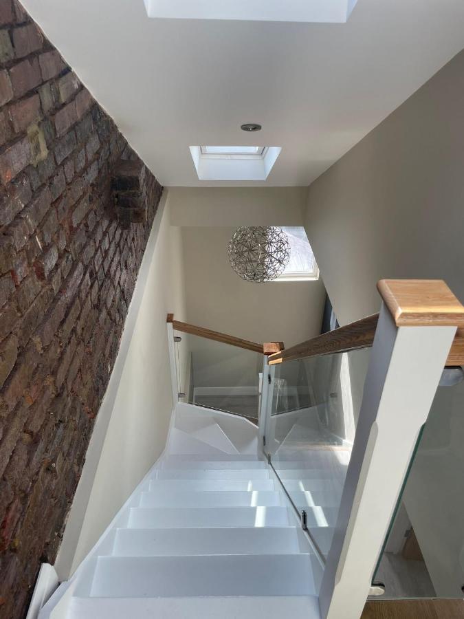 Luxury London Oasis Apartment Exterior photo